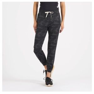 Vuori Performance Jogger, Long